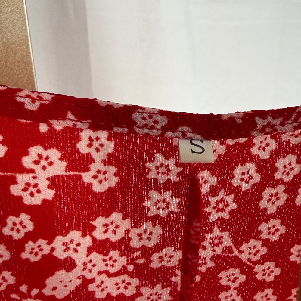 Red Floral Crepe Wrap Dress with Ruffle Sleeves - Small - Picture 15 of 15
